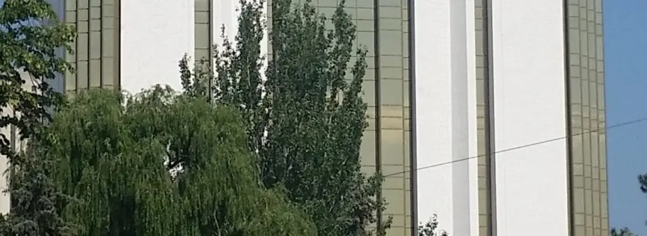 I don't know what this building is but it looks like a place super heroes would have as a base.