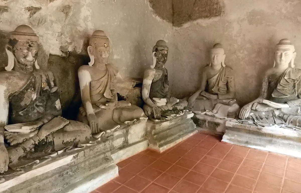 Chiang Mai, Thailand: Buddhas in one of the buildings of Wat Pha Lat