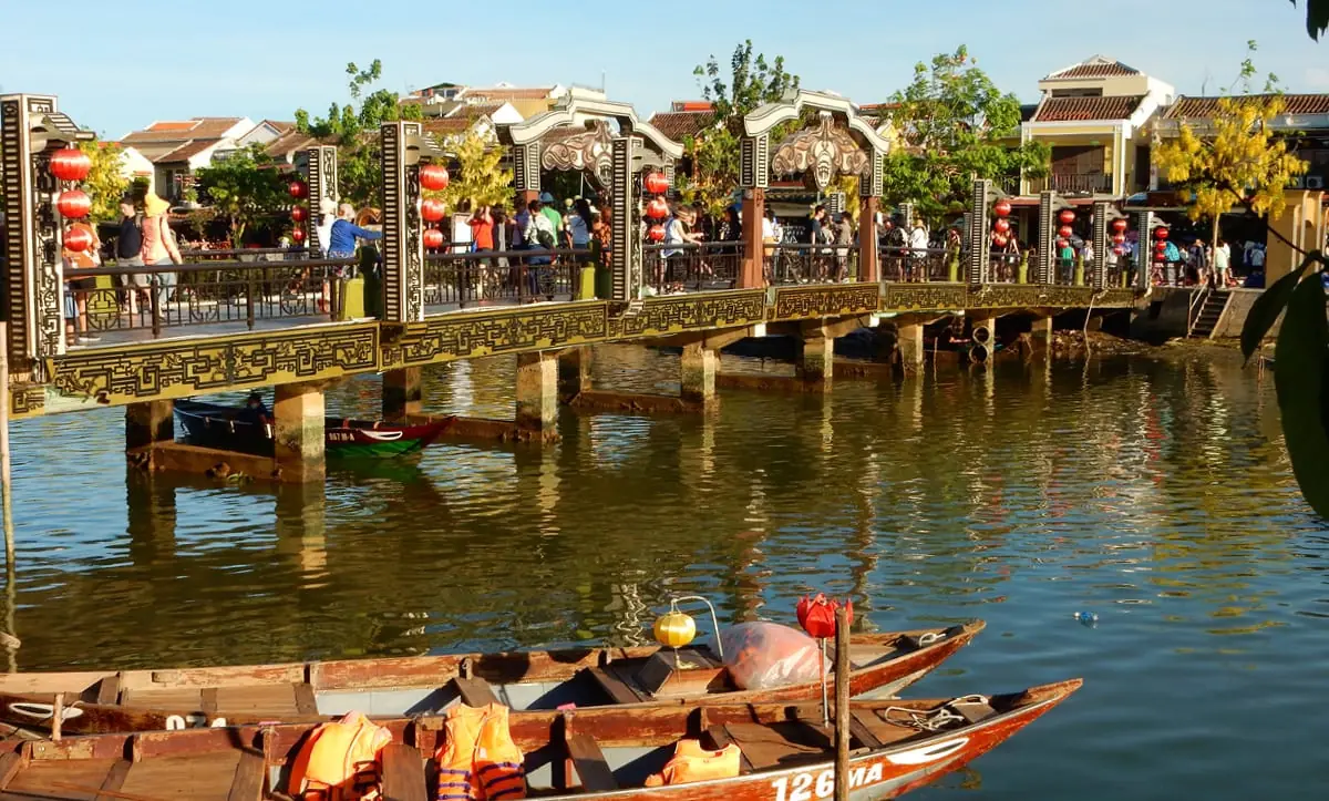 Hoi An, Vietnam: Rivers, boats and bridges