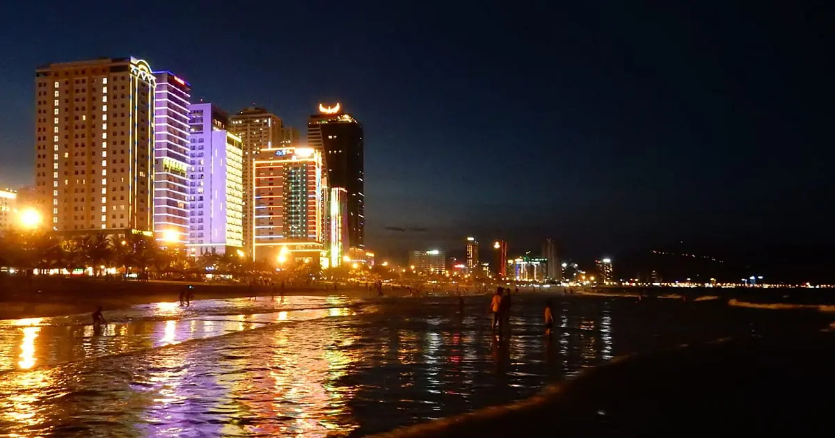 DaNang, Vietnam: Evening beach