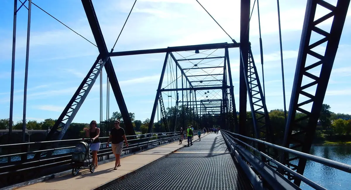 Harrisburg, Pennsylvania: Bridge near City Island